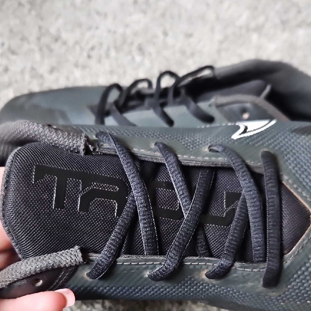 Nike Men's Black and White Trout Baseball Cleats - Picture 5 of 6